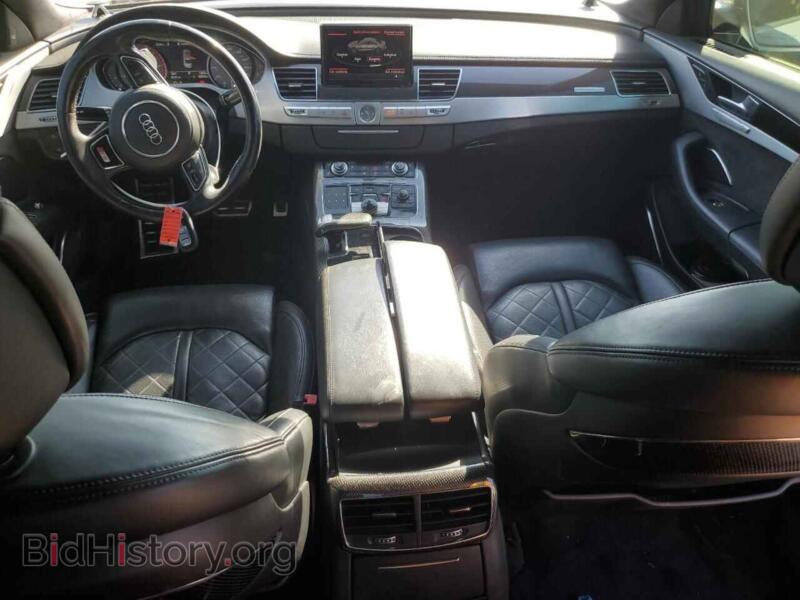 2014 Audi S8 (VIN WAUD2AFD4EN008329) — фото 8 из 12