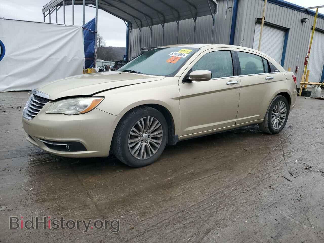 Photo 1C3BC2FGXBN504338 - CHRYSLER 200 2011