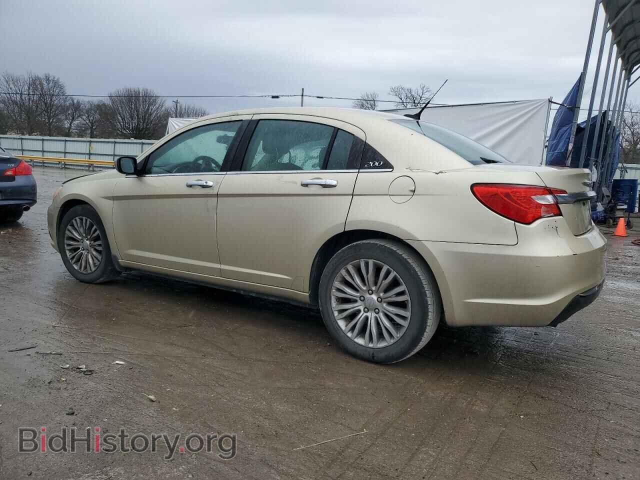2011 CHRYSLER 200 - VIN: 1C3BC2FGXBN504338 - Фото 2