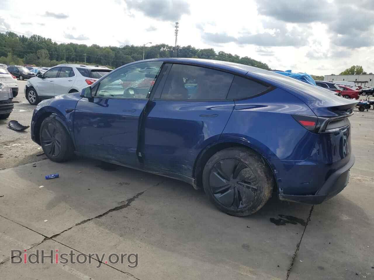2026 TESLA MODEL Y - VIN: 7SAYGDEE8TA432965 - Фото 2