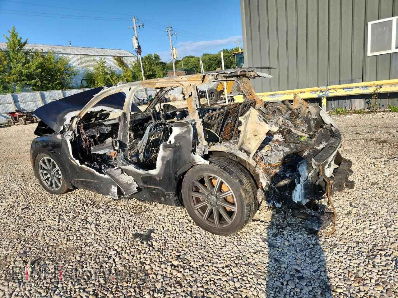 2017 AUDI Q7 - VIN: WA1VAAF74HD003527 - Фото 2