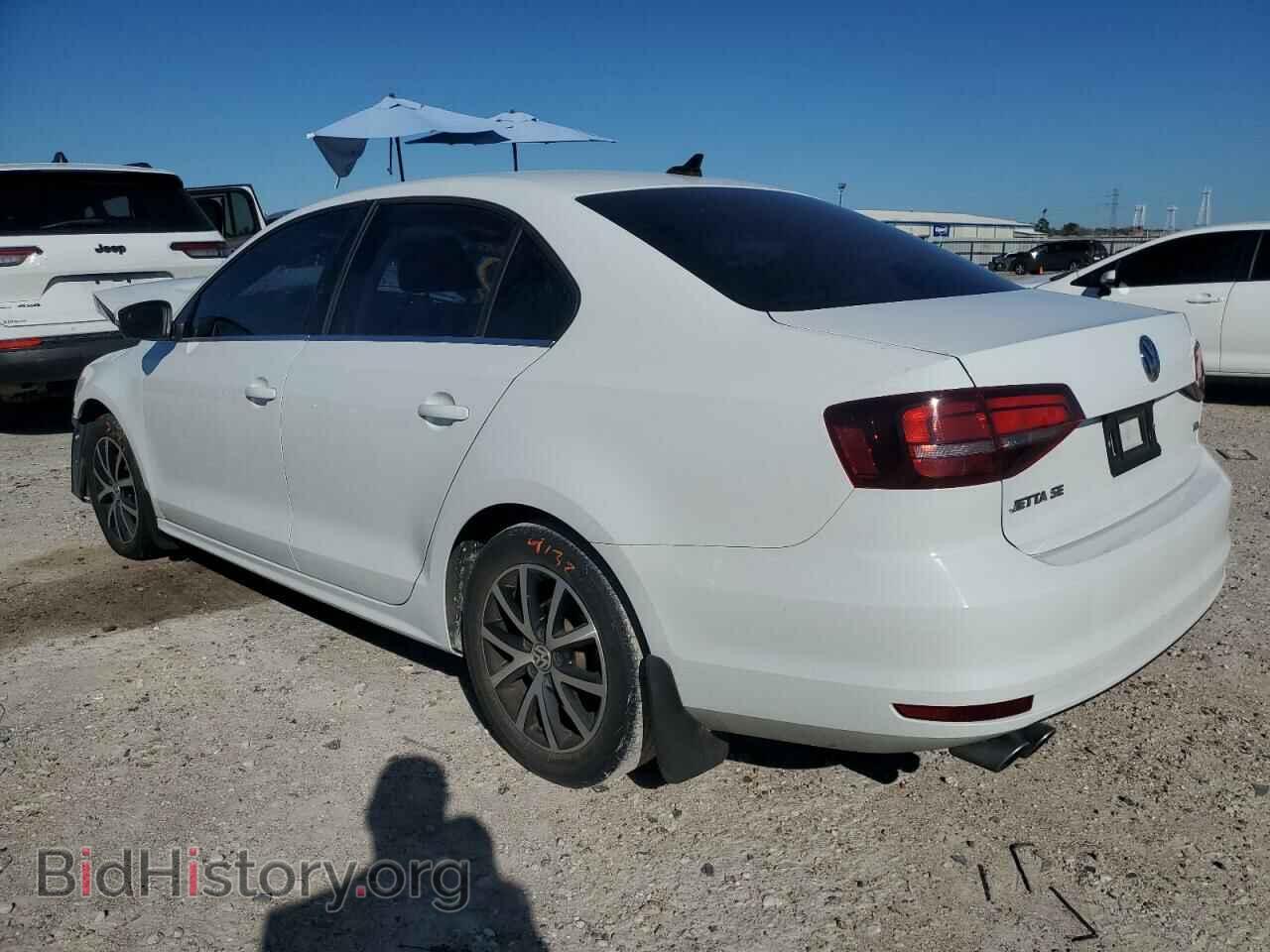 2018 VOLKSWAGEN JETTA - VIN: 3VWDB7AJ6JM259969 - Фото 2