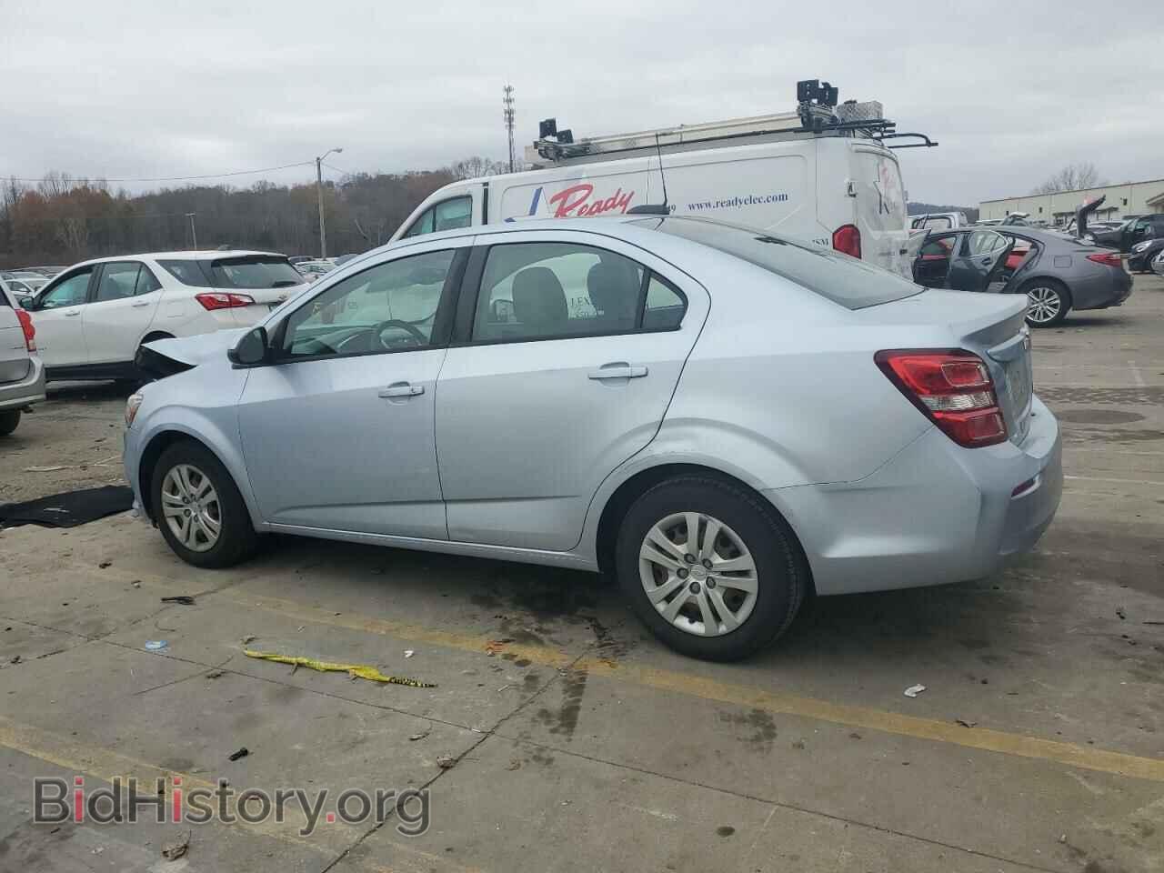 2017 CHEVROLET SONIC - VIN: 1G1JB5SG4H4135260 - Фото 2