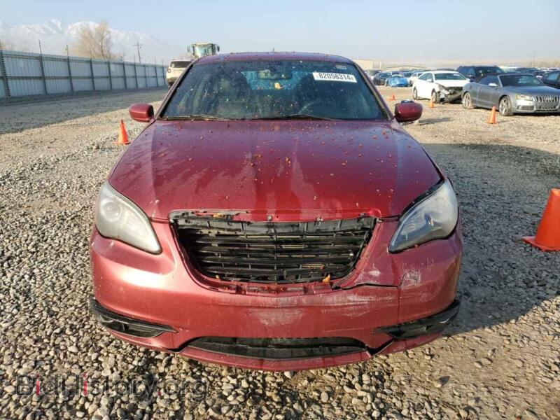 2013 Chrysler 200 (VIN 1C3CCBCG3DN688744) — photo 5 of 13