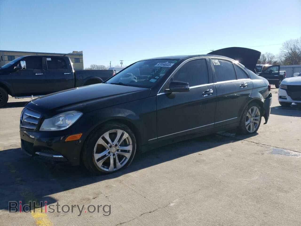 Photo WDDGF8ABXDR286684 - MERCEDES-BENZ C-CLASS 2013