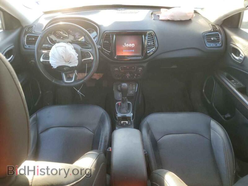 2020 Jeep COMPASS (VIN 3C4NJDCB6LT143291) — фото 8 из 13