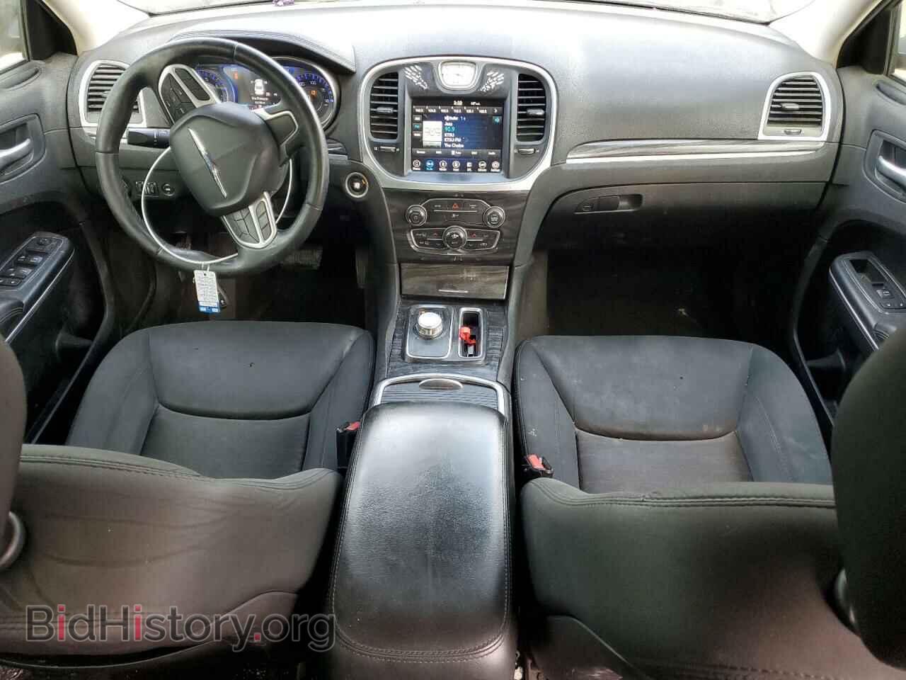 2018 CHRYSLER 300 - VIN: 2C3CCAAG9JH294098 - Фото 8