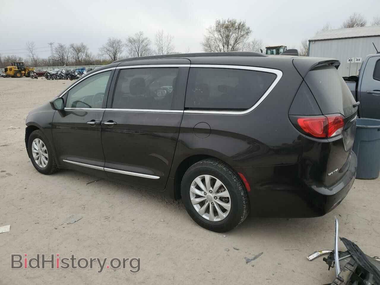 2017 CHRYSLER PACIFICA - VIN: 2C4RC1BG5HR720457 - Photo 2