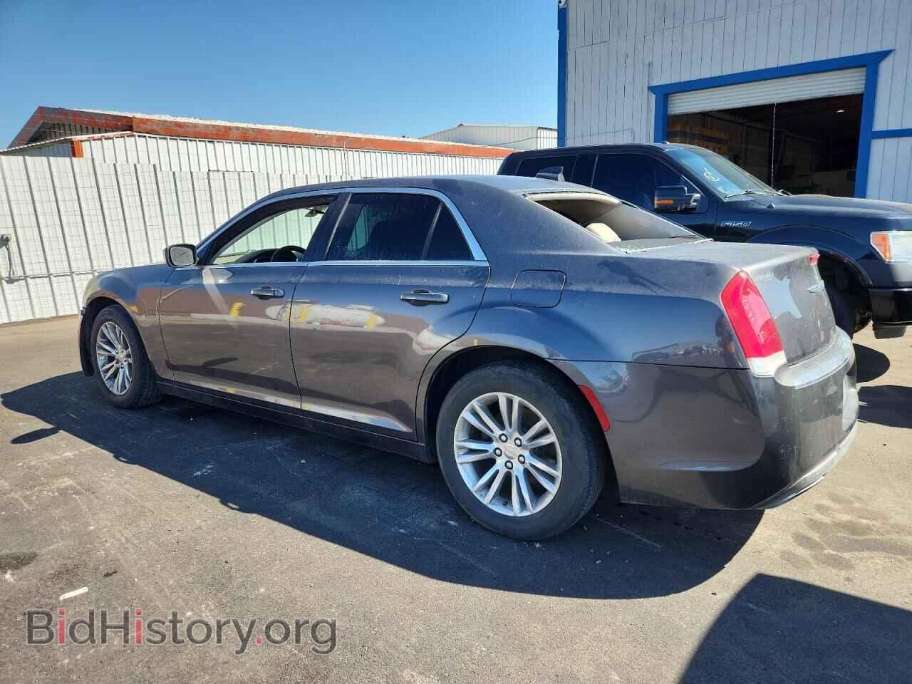 2018 CHRYSLER 300 - VIN: 2C3CCAAG0JH275939 - Фото 2