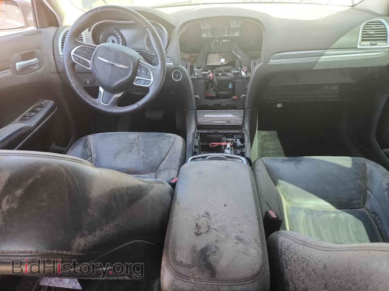 2018 CHRYSLER 300 - VIN: 2C3CCAAG0JH275939 - Фото 8