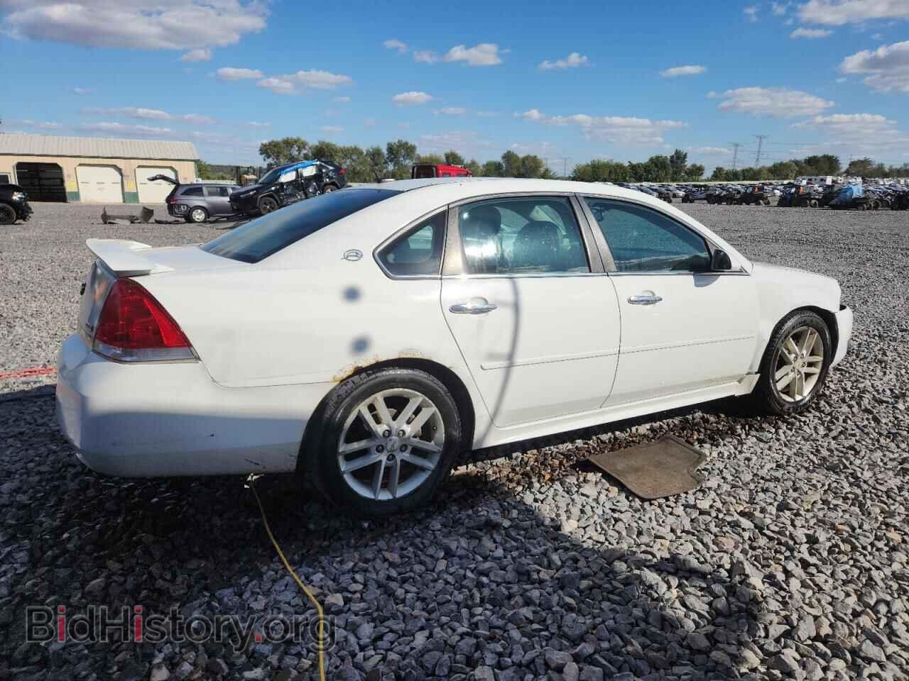 2011 CHEVROLET IMPALA - VIN: 2G1WC5EM3B1159766 - Фото 3