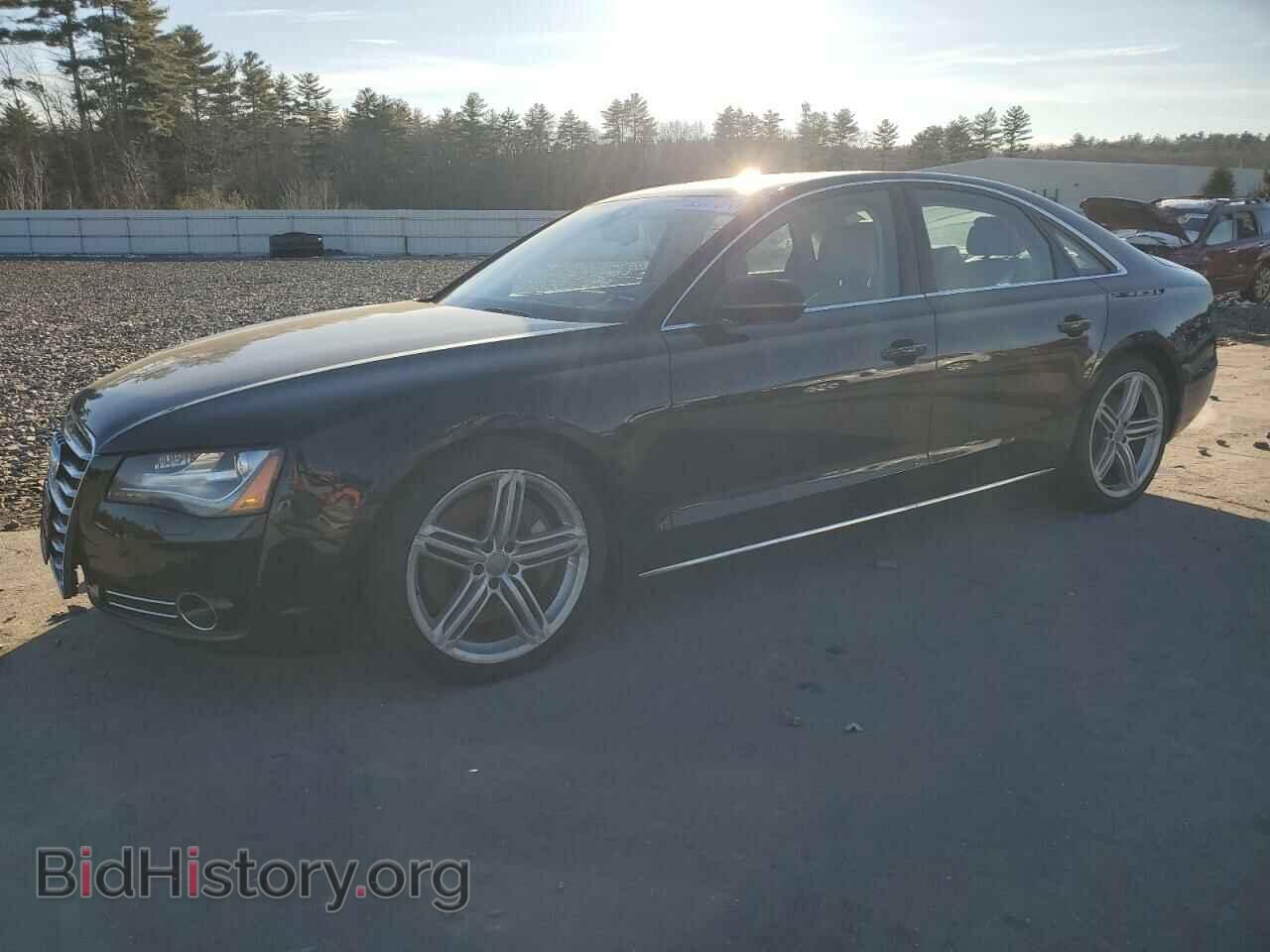 Photo WAUAVAFD8BN025155 - AUDI A8 2011