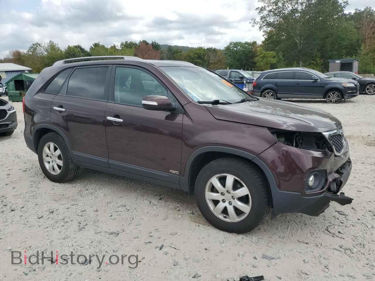 2011 KIA SORENTO - VIN: 5XYKTCA18BG135006 - Фото 4