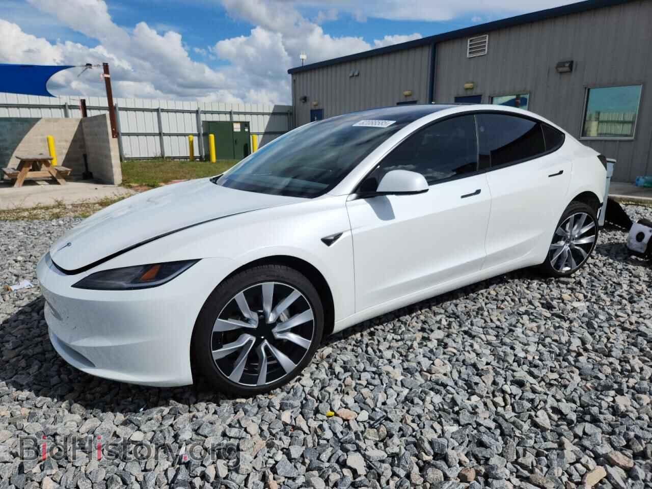 Фотография 5YJ3E1EAXSF888086 - TESLA MODEL 3 2025