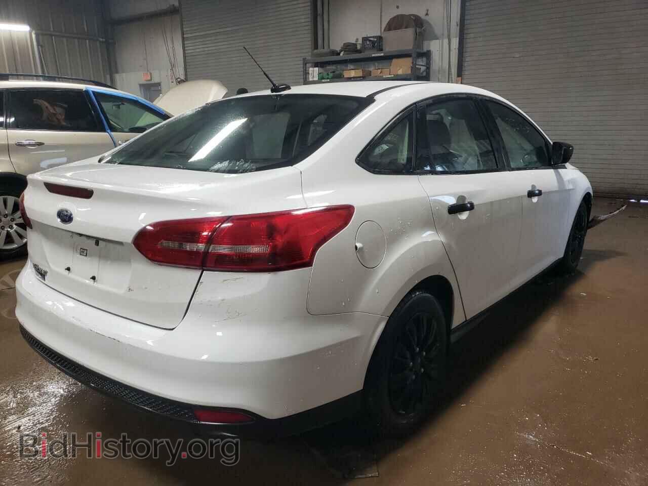 2016 FORD FOCUS - VIN: 1FADP3E21GL381204 - Фото 3