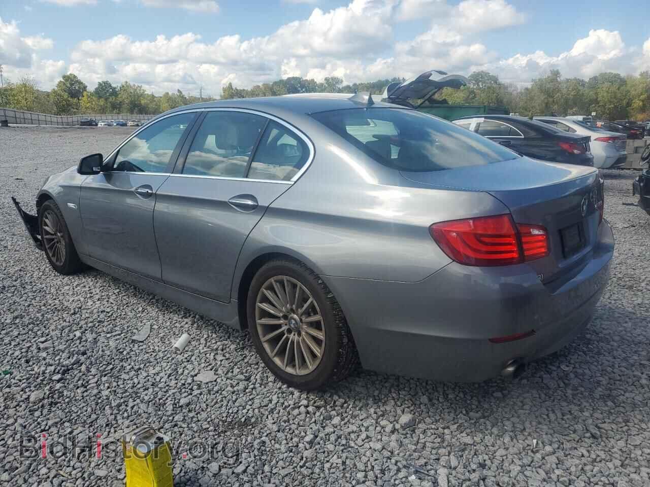 2011 BMW 5 SERIES - VIN: WBAFR7C54BC601121 - Фото 2