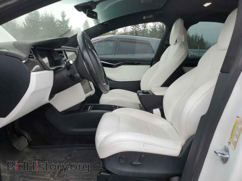 2017 Tesla MODEL X (VIN 5YJXCBE27HF048961) — photo 7 of 13