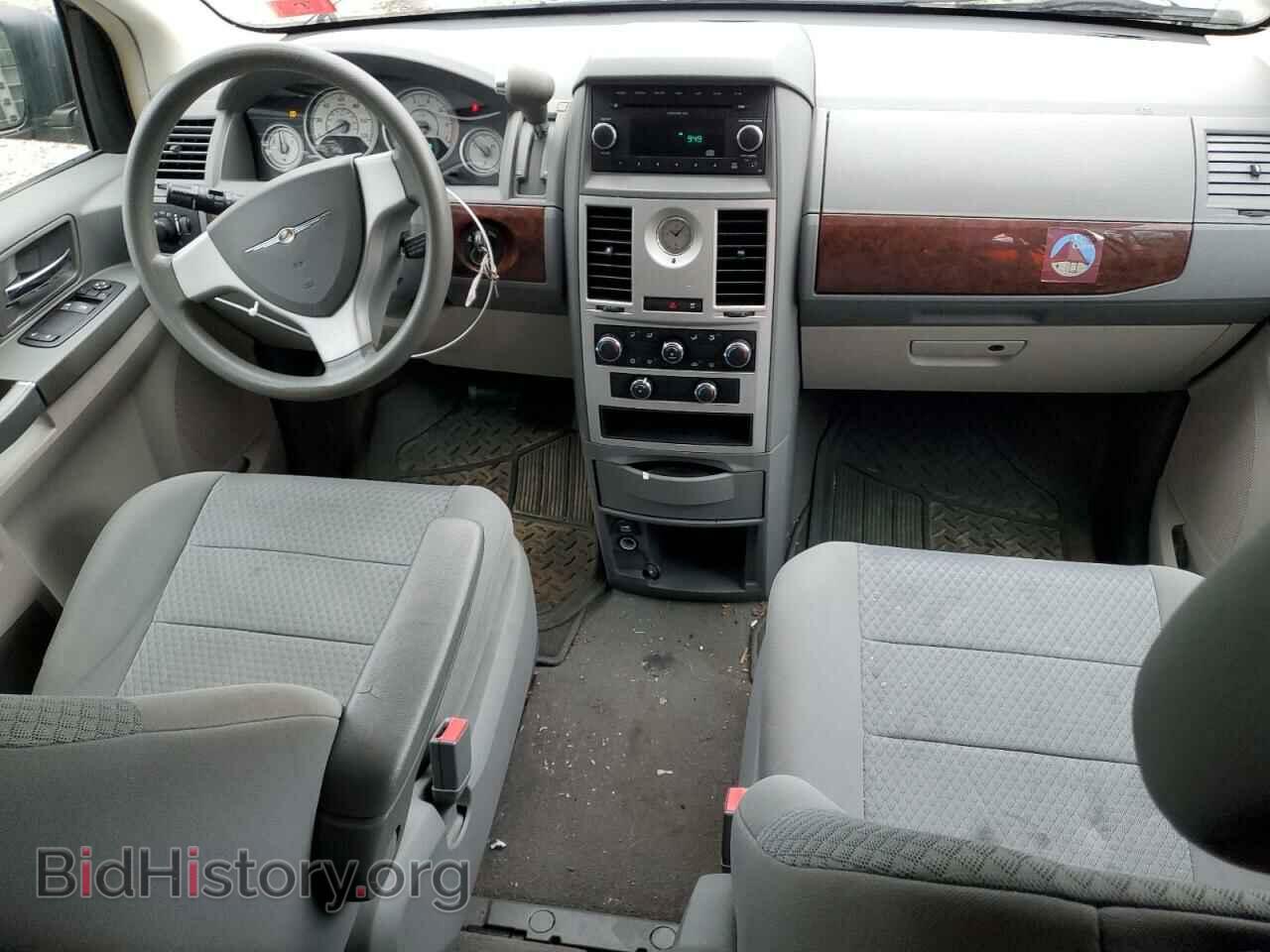 2010 CHRYSLER MINIVAN - VIN: 2A4RR2D15AR400293 - Фото 8