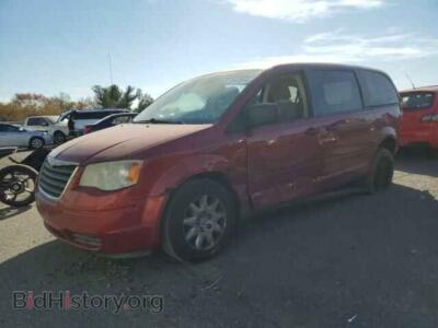 2008 Chrysler MINIVAN LX, red — VIN 2A8HR44H58R138644, Copart
