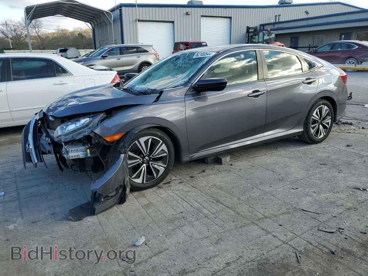 Фотография JHMFC1F76JX016268 - HONDA CIVIC 2018