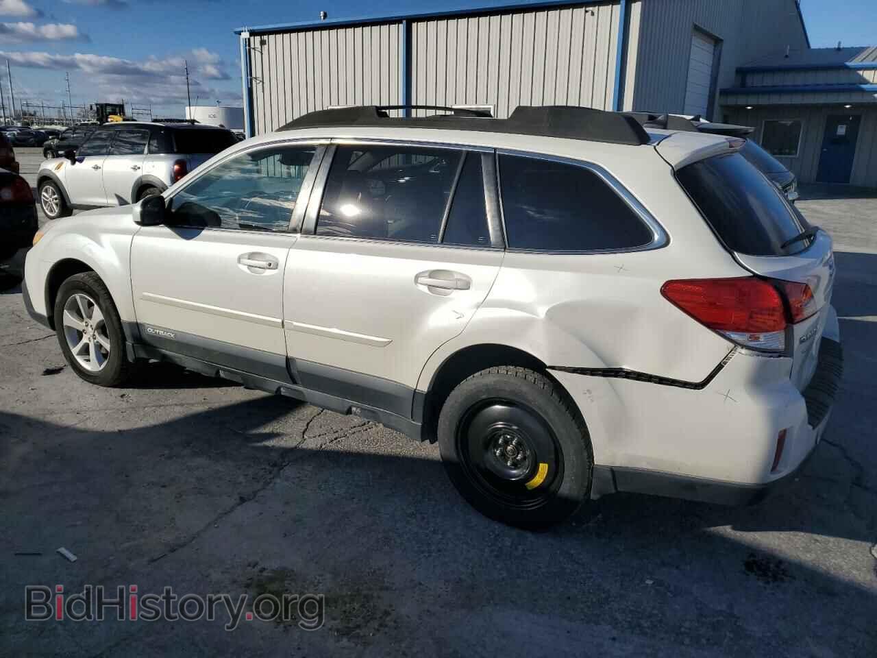 2014 SUBARU OUTBACK - VIN: 4S4BRBLC0E3202869 - Фото 2