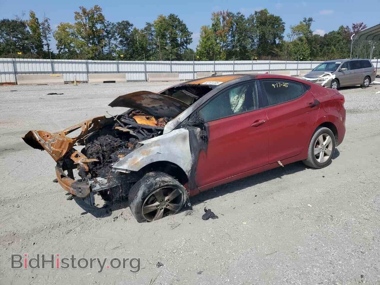 Photo KMHDH4AE8DU494484 - HYUNDAI ELANTRA 2013