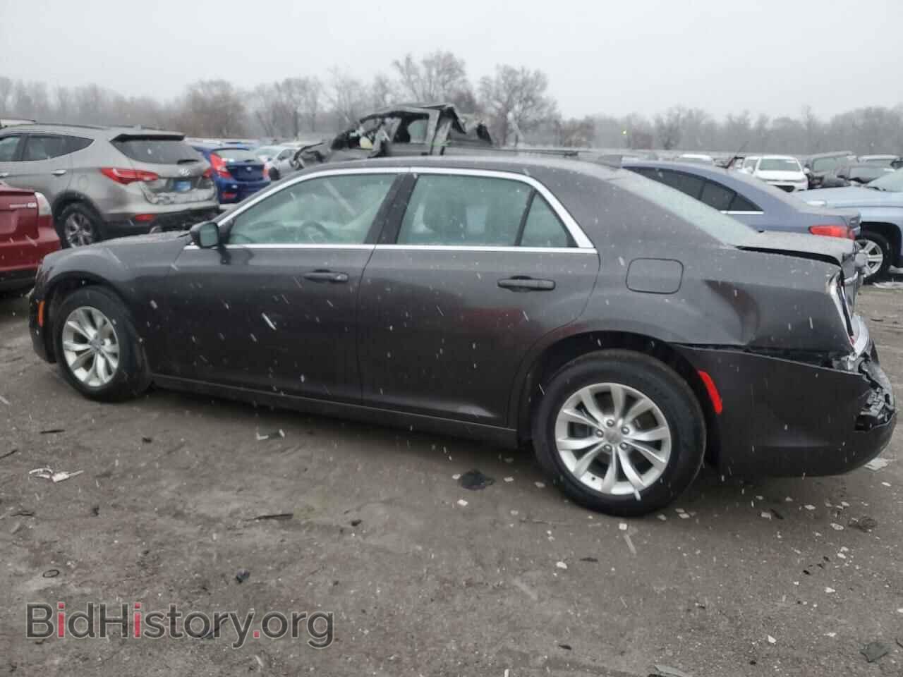 2015 CHRYSLER 300 - VIN: 2C3CCAAG1FH763319 - Фото 2