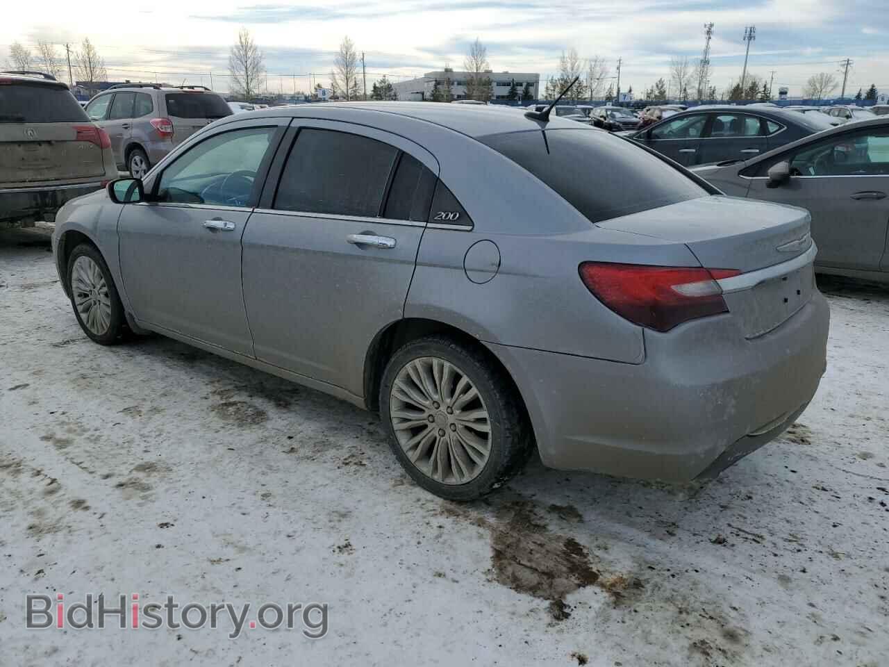2013 CHRYSLER 200 - VIN: 1C3CCBCG2DN758234 - Фото 2
