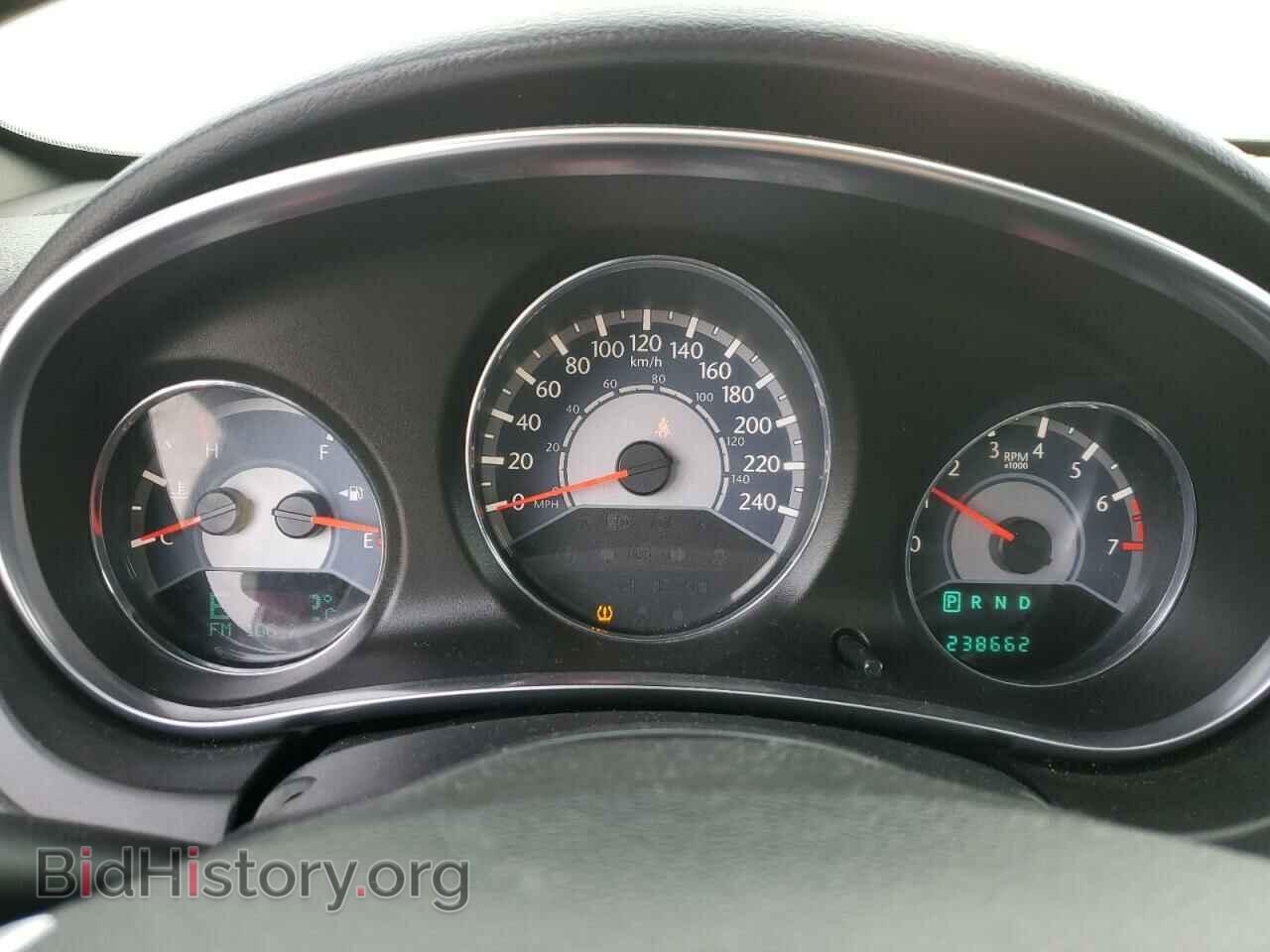 2013 CHRYSLER 200 - VIN: 1C3CCBCG2DN758234 - Фото 9