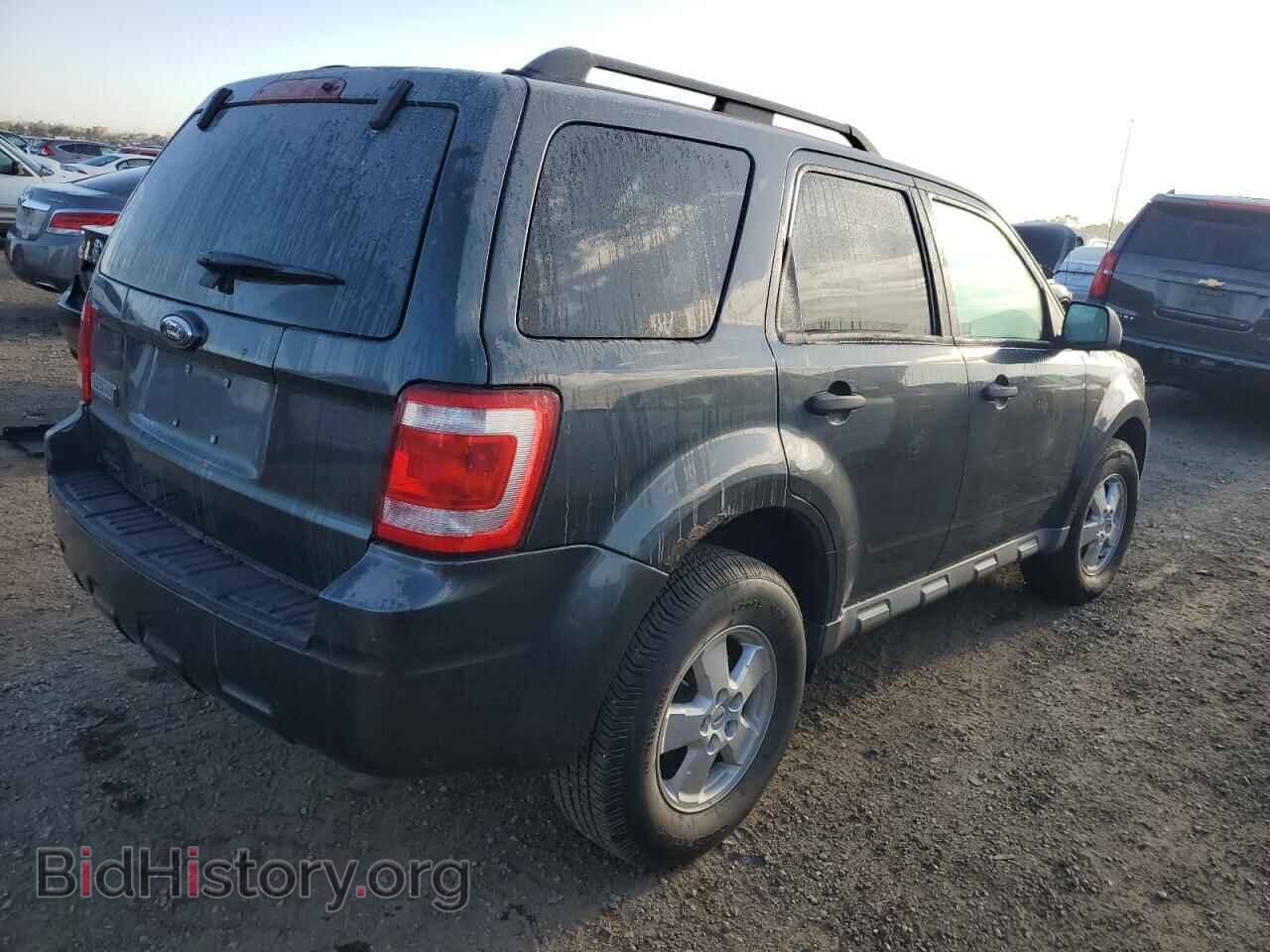 2009 FORD ESCAPE - VIN: 1FMCU03799KC57360 - Фото 3
