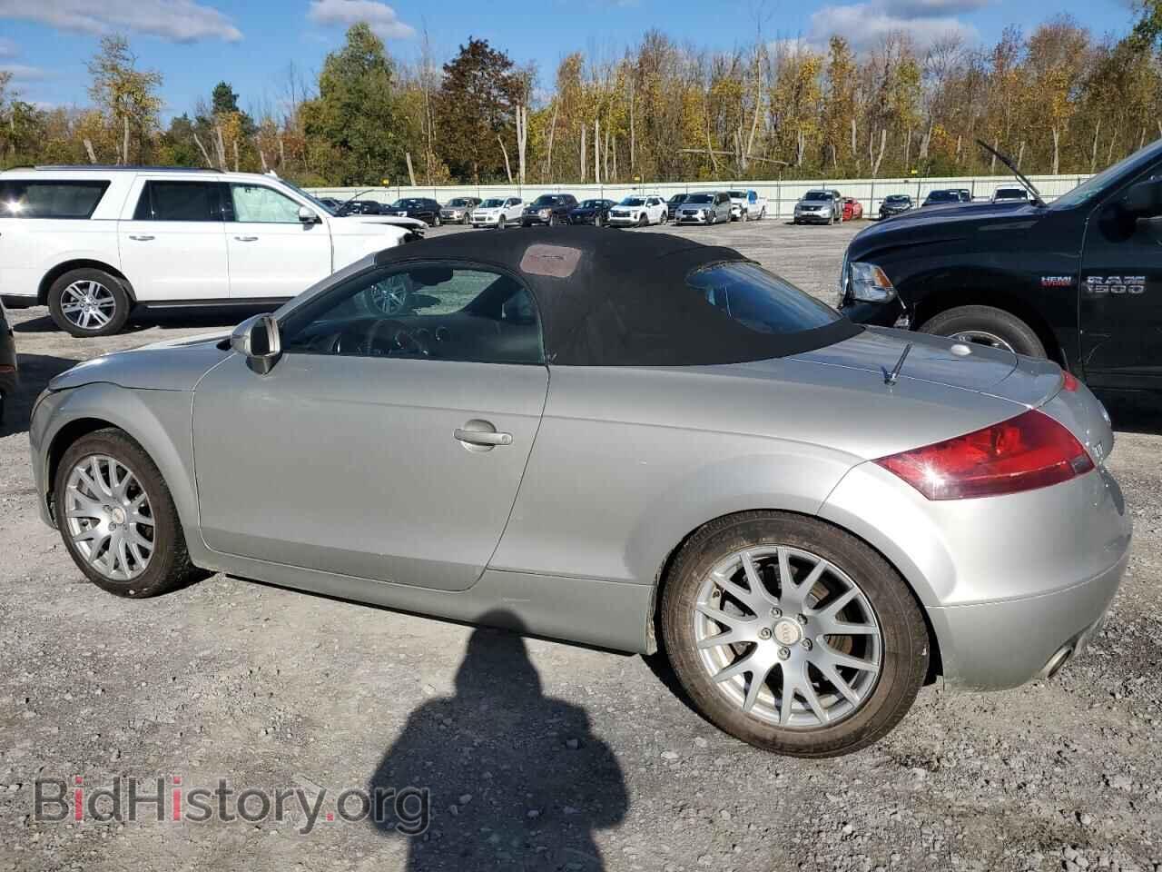 2009 AUDI TT - VIN: TRURD38J891002828 - Photo 2