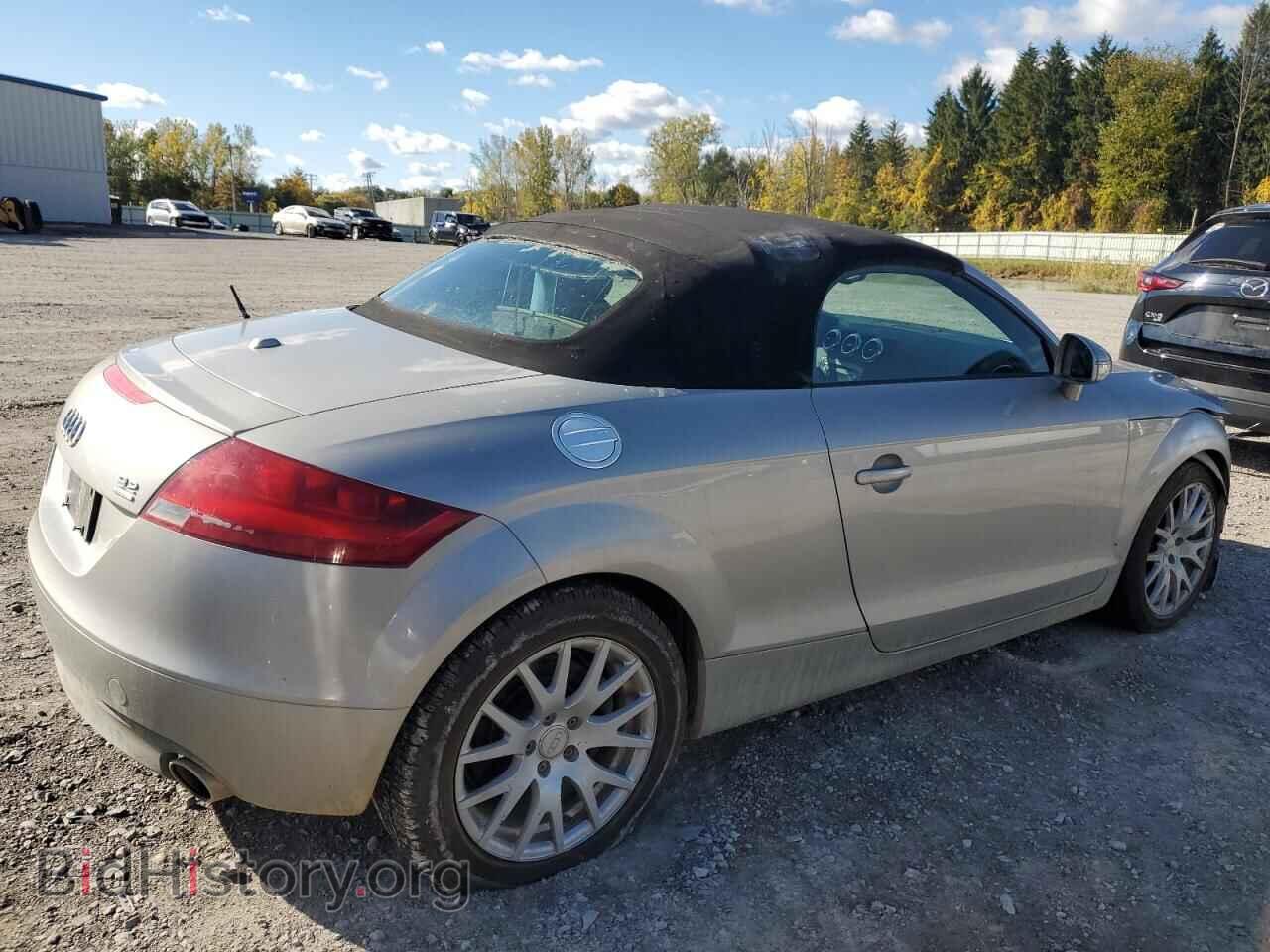 2009 AUDI TT - VIN: TRURD38J891002828 - Photo 3