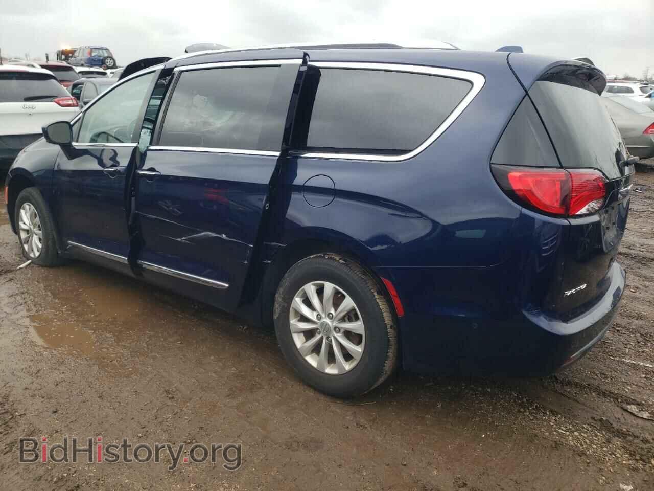 2019 CHRYSLER PACIFICA - VIN: 2C4RC1BGXKR668279 - Фото 2