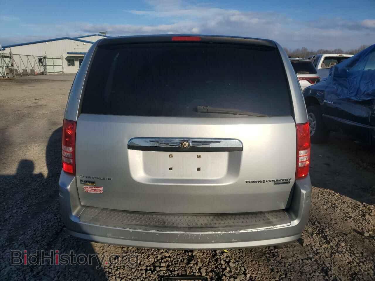 2009 CHRYSLER MINIVAN - VIN: 2A8HR44E39R521862 - Фото 6