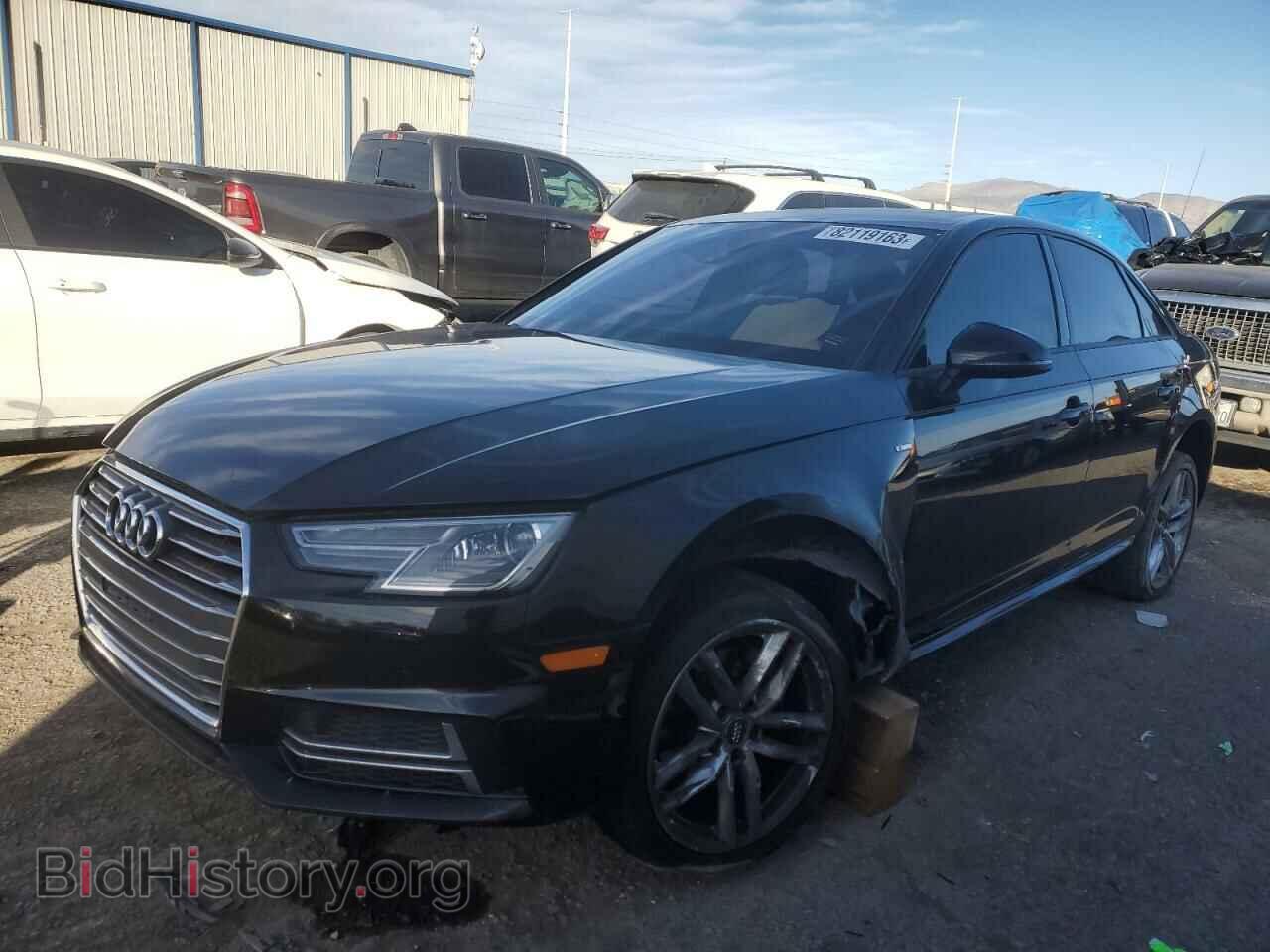 Photo WAUKMAF4XHN043480 - AUDI A4 2017