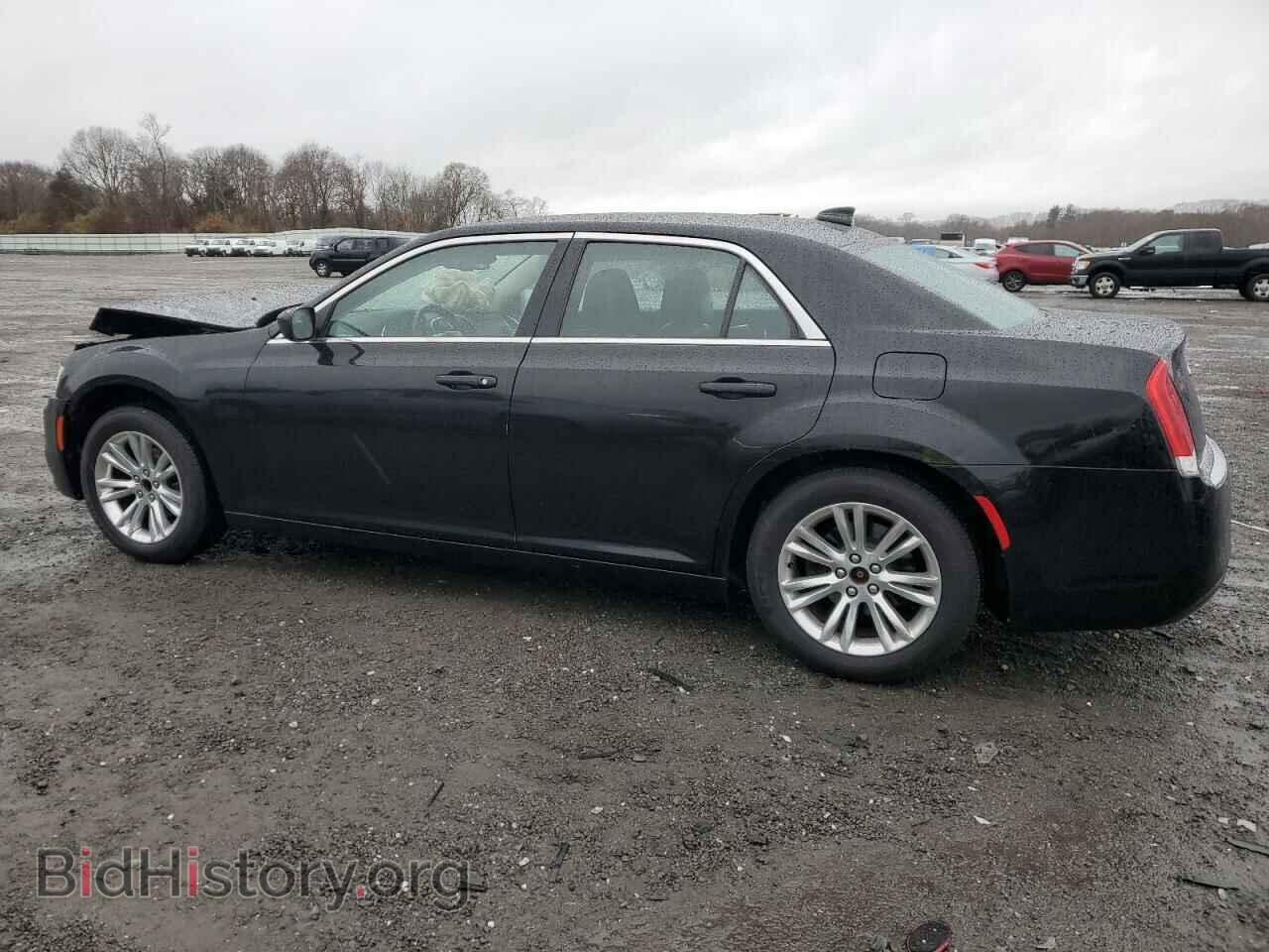 2018 CHRYSLER 300 - VIN: 2C3CCAAG7JH168287 - Фото 2
