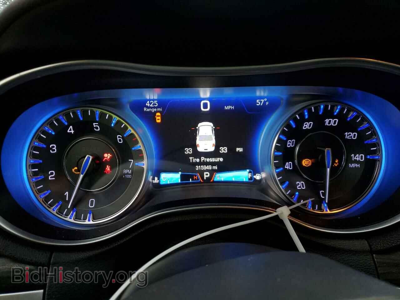 2018 CHRYSLER 300 - VIN: 2C3CCAAG7JH168287 - Фото 9