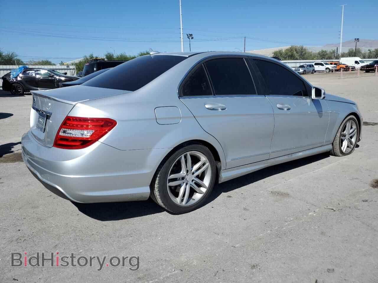 2014 MERCEDES-BENZ C-CLASS - VIN: WDDGF4HB3EA964982 - Фото 3