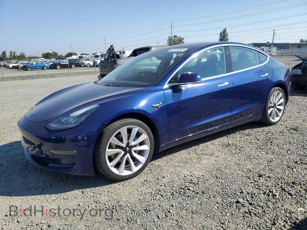 Фотография 5YJ3E1EA1JF046946 - TESLA MODEL 3 2018