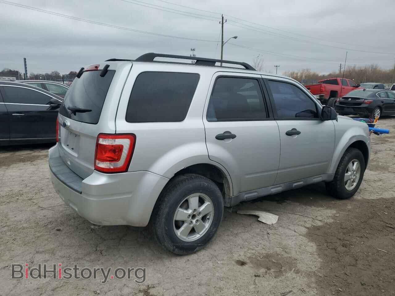 2010 FORD ESCAPE - VIN: 1FMCU0D78AKA87673 - Фото 3