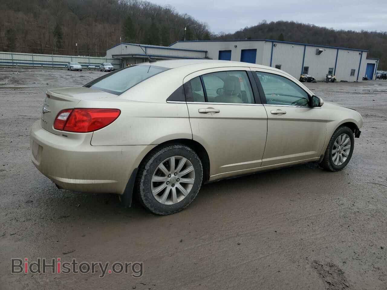2010 CHRYSLER SEBRING - VIN: 1C3CC5FB2AN109630 - Фото 3