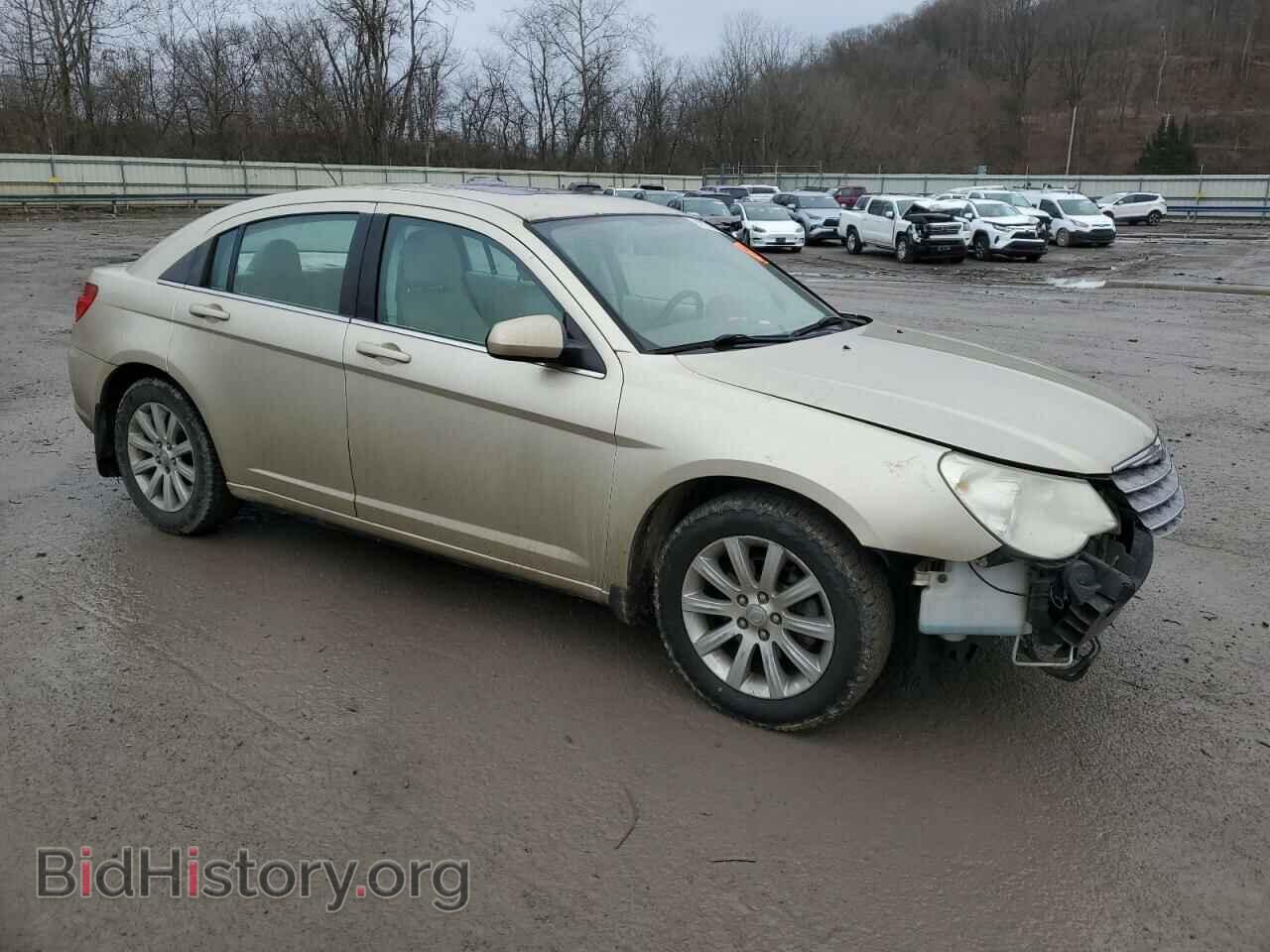 2010 CHRYSLER SEBRING - VIN: 1C3CC5FB2AN109630 - Фото 4