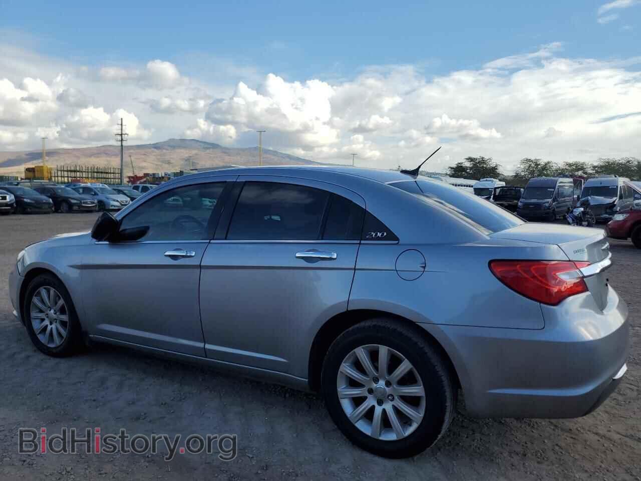 2013 CHRYSLER 200 - VIN: 1C3CCBCG5DN706600 - Фото 2