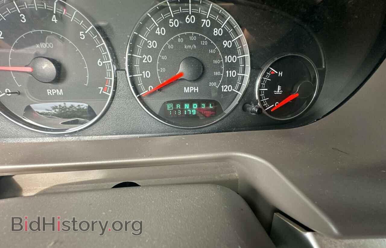 2005 CHRYSLER SEBRING - VIN: 1C3EL55R95N613895 - Фото 8