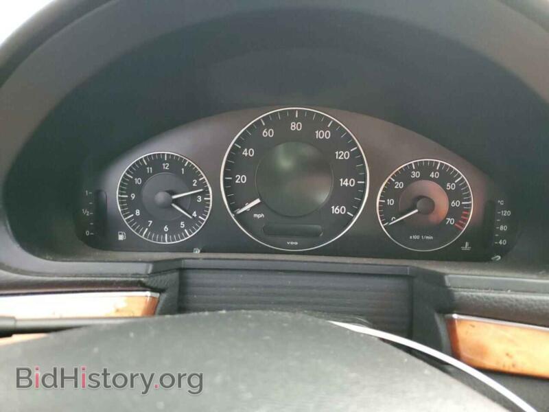 2007 Mercedes-Benz E-CLASS (VIN WDBUF72X77B017247) — photo 9 of 13