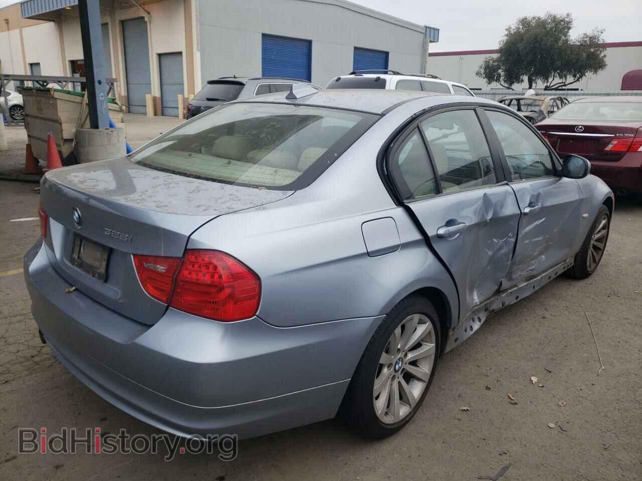 2009 BMW 3 SERIES - VIN: WBAPH73589E125798 - Фото 3