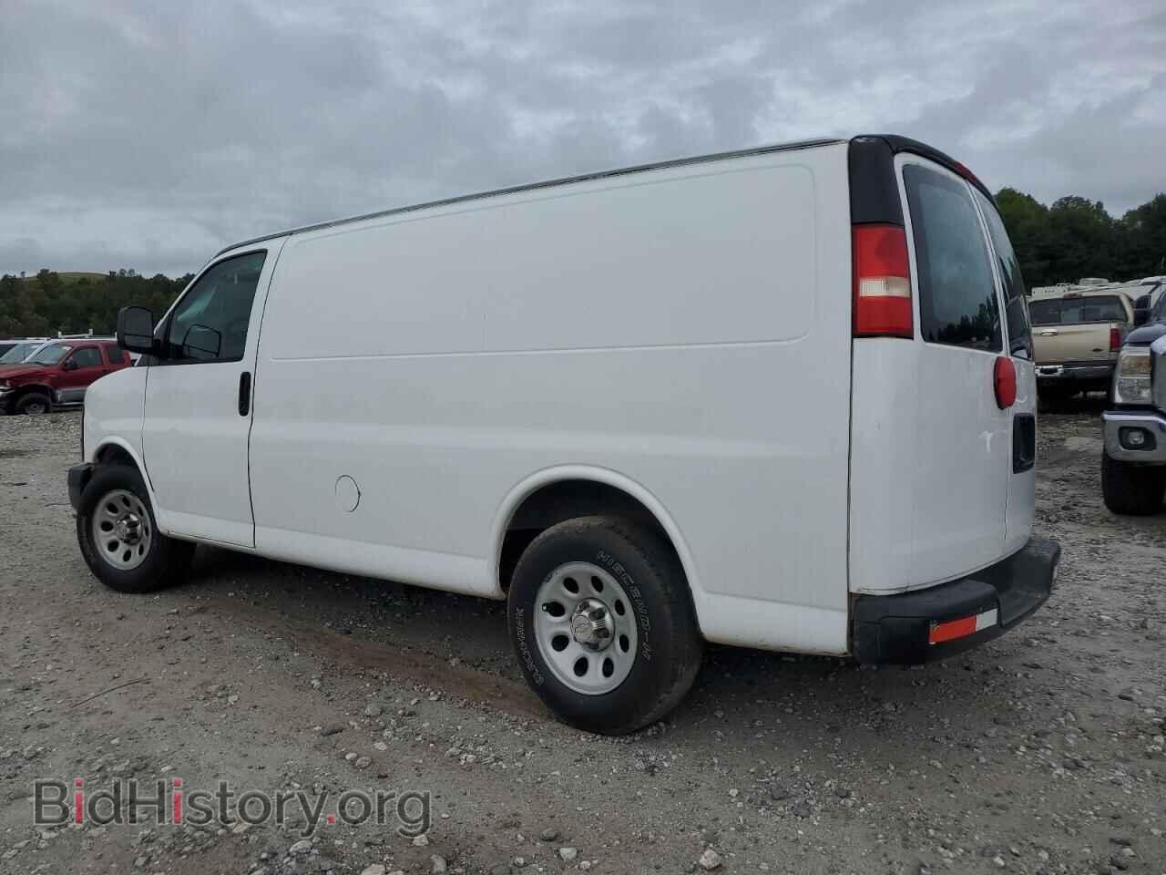 2013 CHEVROLET EXPRESS - VIN: 1GCSGAFX2D1176837 - Фото 2