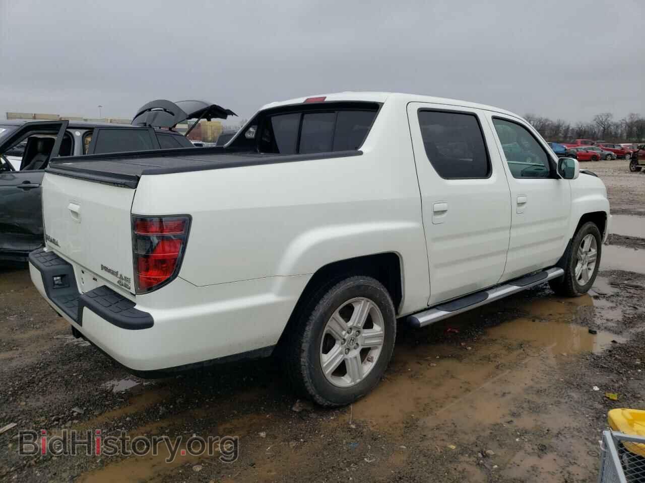 2014 HONDA RIDGELINE - VIN: 5FPYK1F58EB002570 - Фото 3
