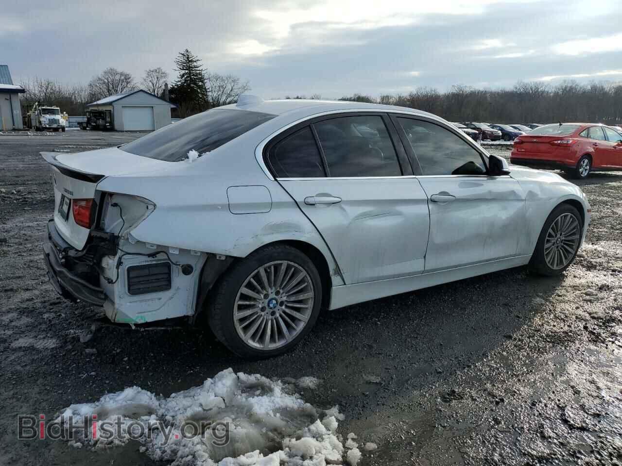2013 BMW 3 SERIES - VIN: WBA3B3C52DF532379 - Фото 3