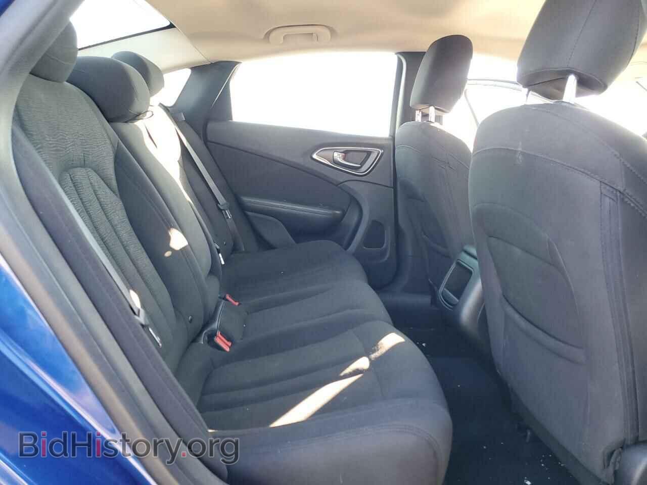 2016 CHRYSLER 200 - VIN: 1C3CCCAB5GN112574 - Фото 10